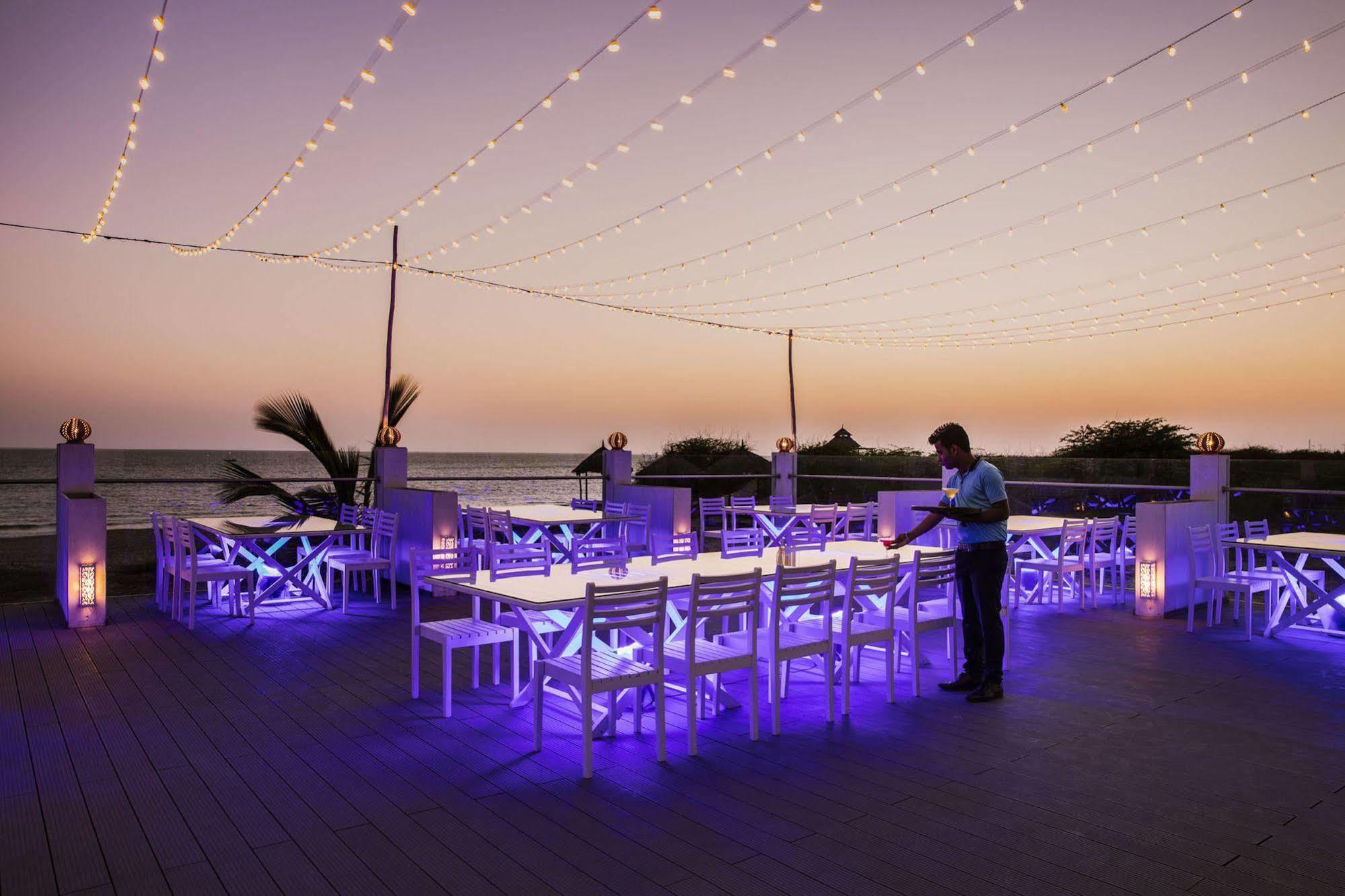 Serena Beach Resort Māndvi Kültér fotó