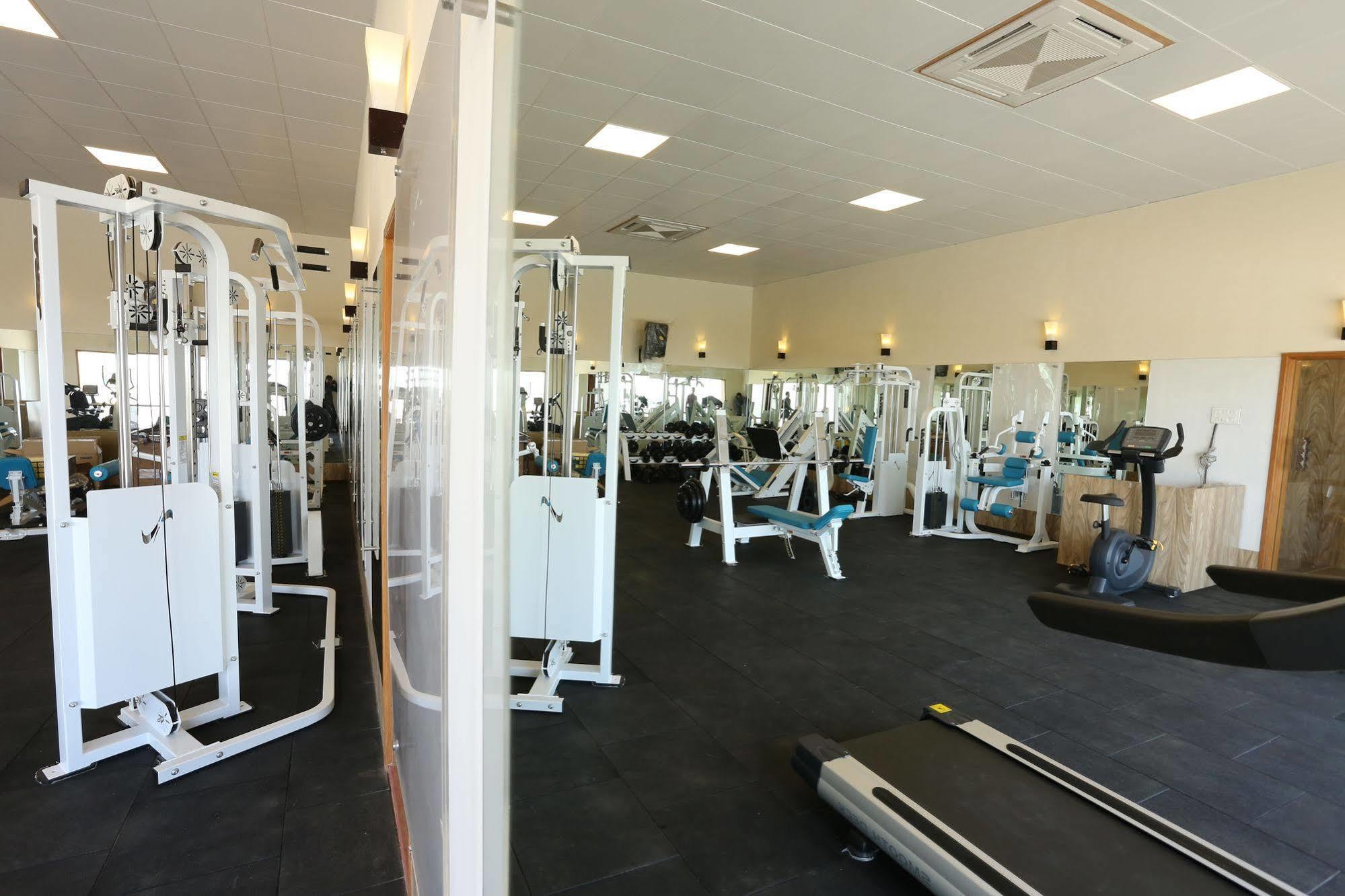 Serena Beach Resort Māndvi Kültér fotó