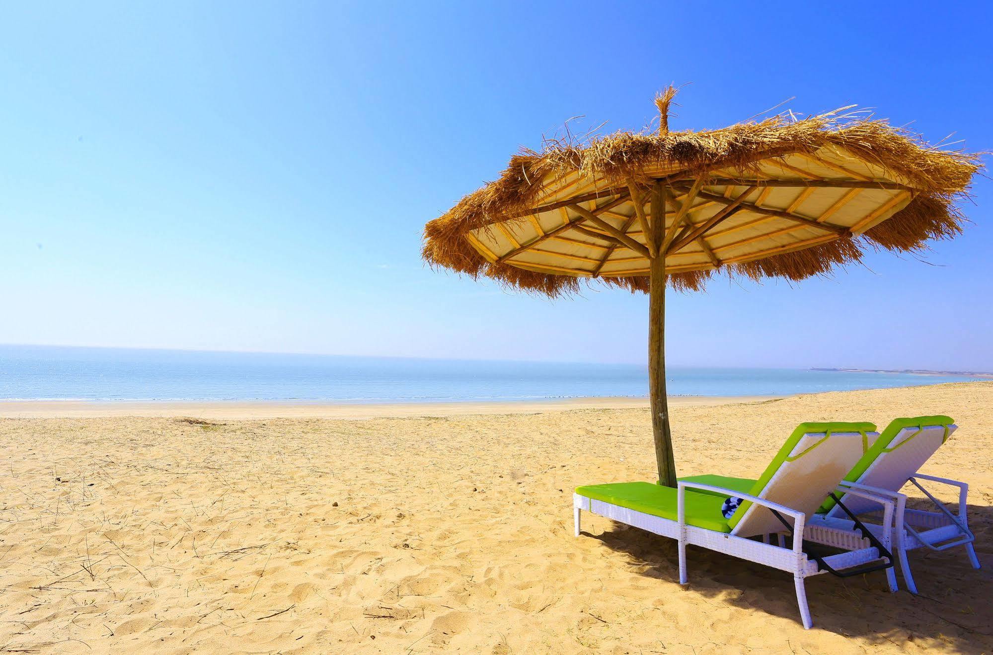 Serena Beach Resort Māndvi Kültér fotó
